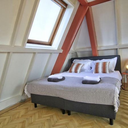 Rooftop Studio Near Amsterdam Castle เมาเด็น ภายนอก รูปภาพ