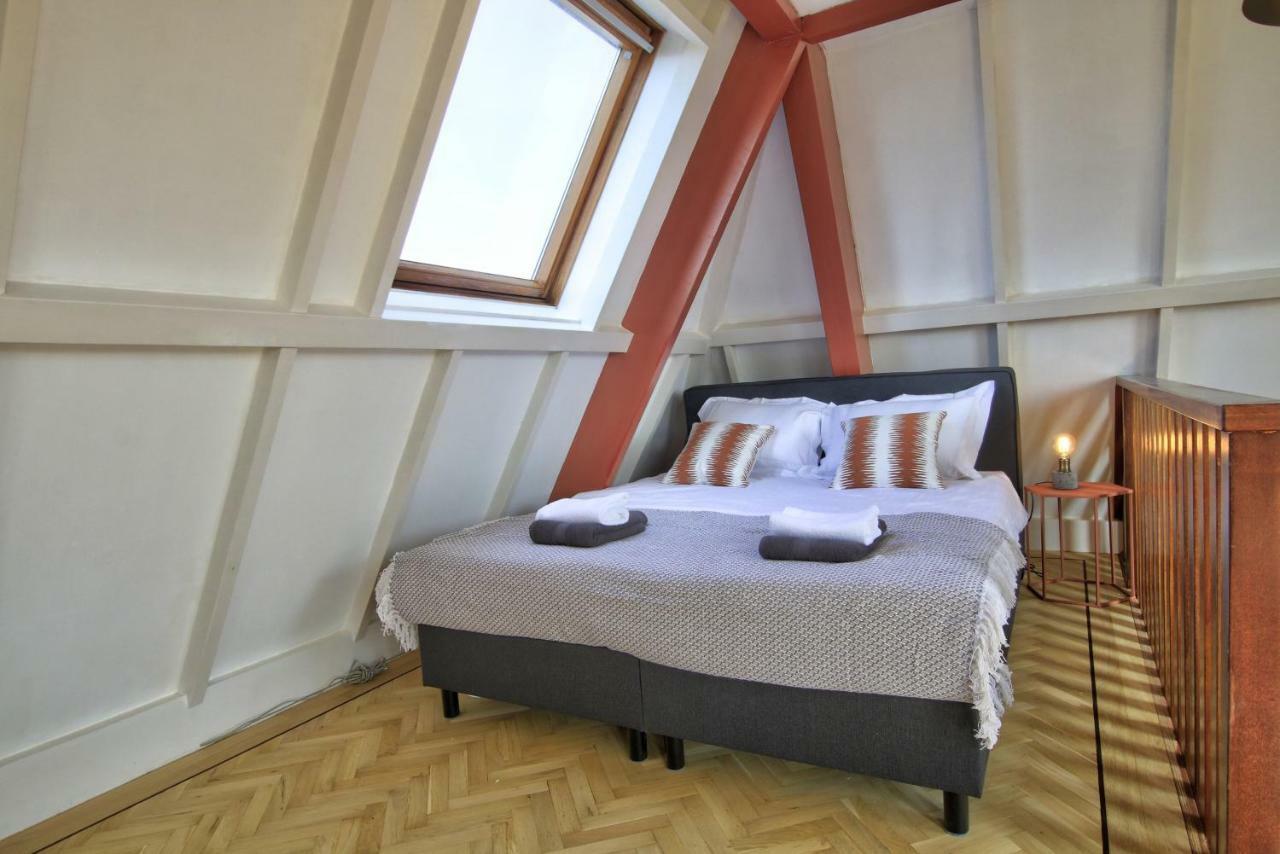 Rooftop Studio Near Amsterdam Castle เมาเด็น ภายนอก รูปภาพ